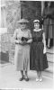 Marie Gaalman-Van Steden met dochter El (foto genomen bij de Prinsenhof in Delft t.g.v. haar 70e verjaardag).